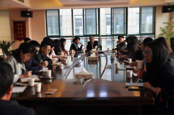 ledong乐动(中国)体育官方网站
集团召开2017年度年轻人才培养专题座谈会